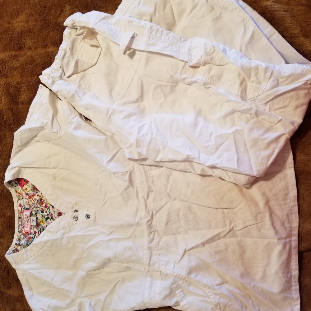 Koi scrubs